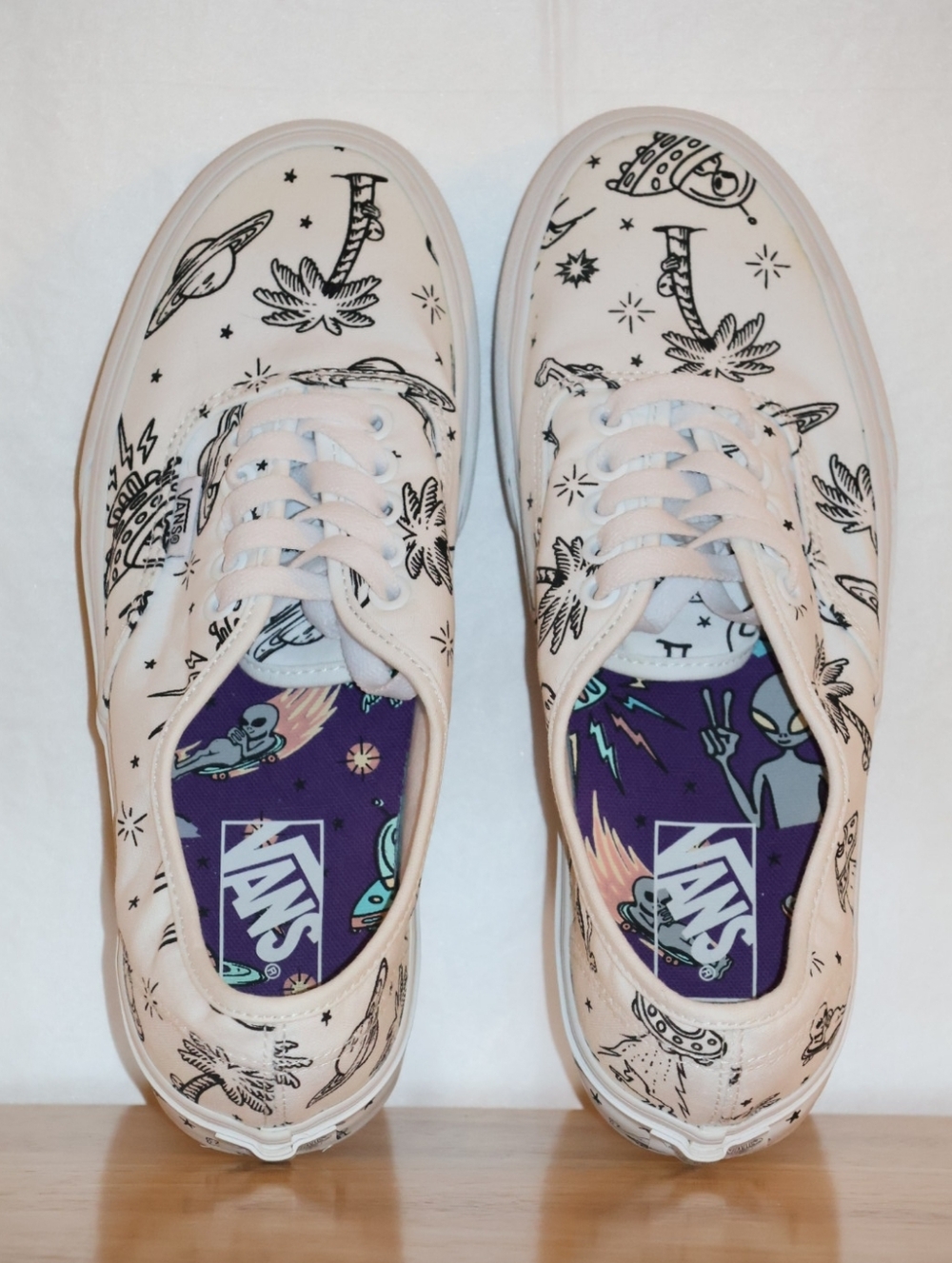 Vans Authentic Low Top "Unidentified U-Paint" Customizable Sneakers. M 6.5. W 8.
